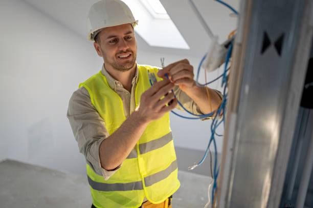 Best Licensed Electrician  in Lake Mohegan, NY