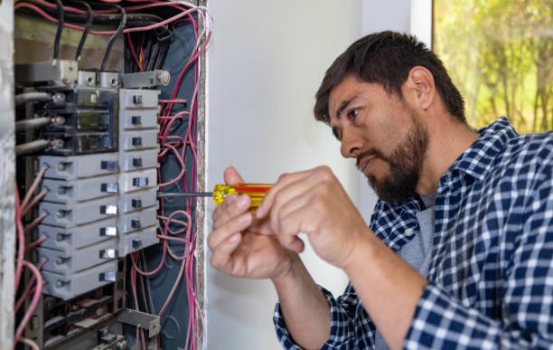 Best Circuit Breaker Repair  in Lake Mohegan, NY